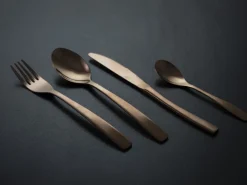 Set posate Madison 24 pezzi in acciaio copper lucido