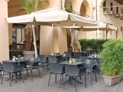 Set tavolo Clipx 70 con 4 sedie Net