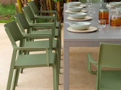 Set tavolo Rio 210/280 Alluminio con 8 sedie Trill con braccioli